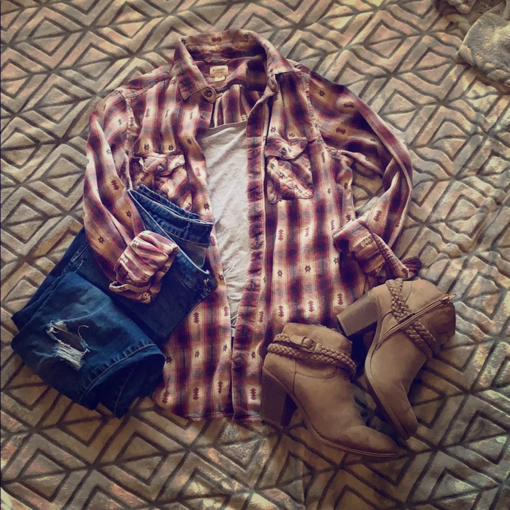 🧡Aztec Print Plaid Button Down🧡